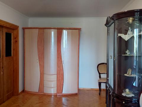 кімната за адресою Василя Симоненка вул. (), 13