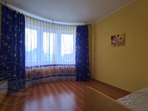 квартира за адресою Анни Ахматової вул., 18