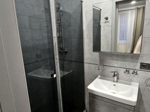 квартира за адресою Київ, Сумська вул., 2б