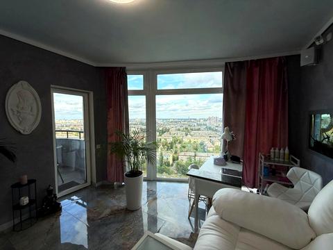 комерційна за адресою Соборності просп. (Возз'єднання), 30