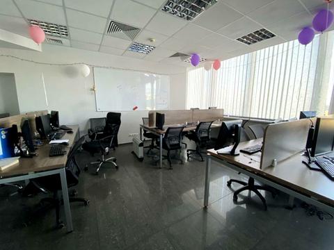 комерційна за адресою Королеви Єлизавети ІІ вул. (Глинки), 7