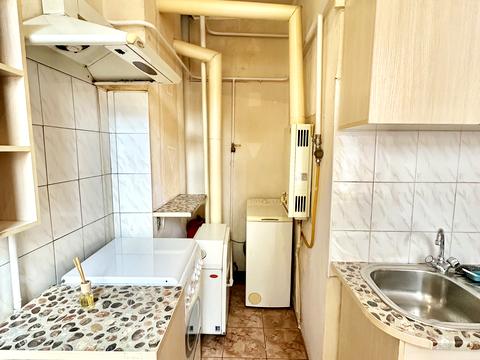 будинок за адресою Олександра Кузнецова вул. (Дніпродзержинська), 7