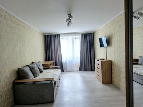 квартира за адресою Євгена Маланюка вул., 1