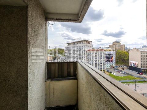 коммерческая по адресу Крещатик ул., 4