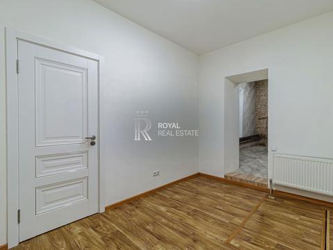 комерційна за адресою Володимира Самійленка вул. (Холмогорська), 17