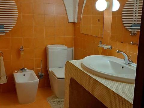 квартира за адресою Олександра Олеся вул., 25д