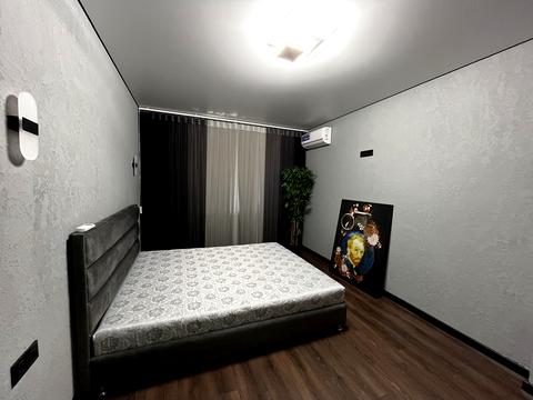 квартира за адресою Чорновола вул., 155