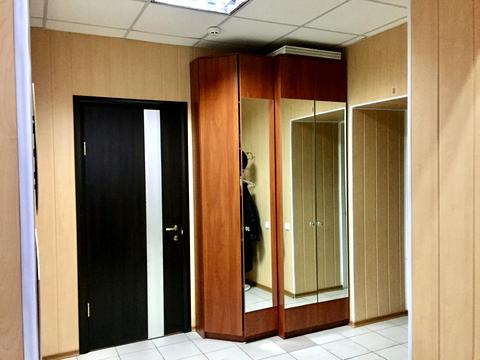 комерційна за адресою Степана Тельги, 65