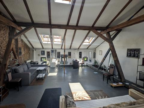 комерційна за адресою Свободи просп. (), 7