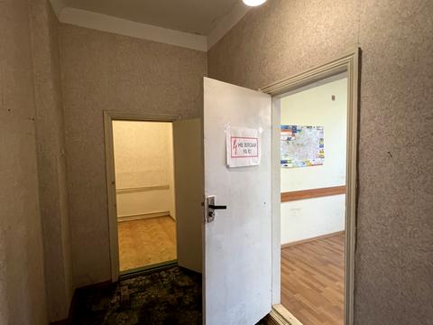 комерційна за адресою Визволення, 2