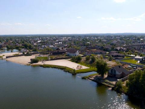 ділянка за адресою Центральна вул., 44