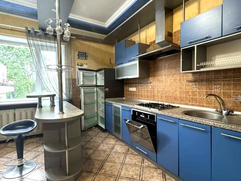 будинок за адресою Петропавлівська вул., 111/1