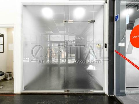 комерційна за адресою Антоновича вул. (Горького), 131