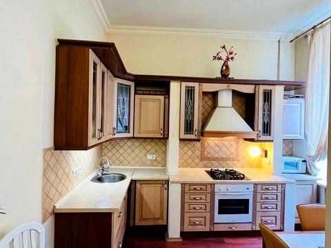 квартира за адресою Богдана Хмельницького вул., 10