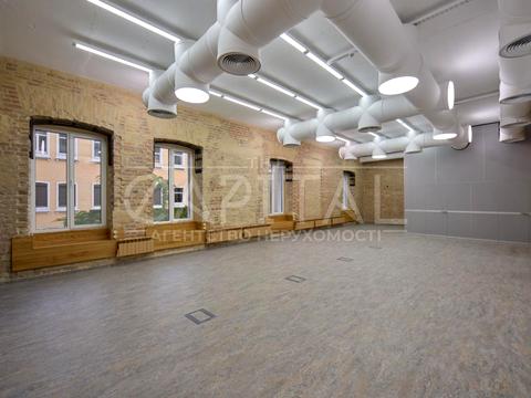 комерційна за адресою Велика Васильківська вул. (Червоноармійська), 26-Б