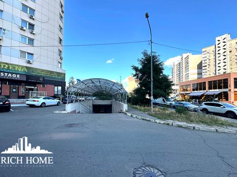 паркоместо по адресу Александра Мишуги ул., 8а