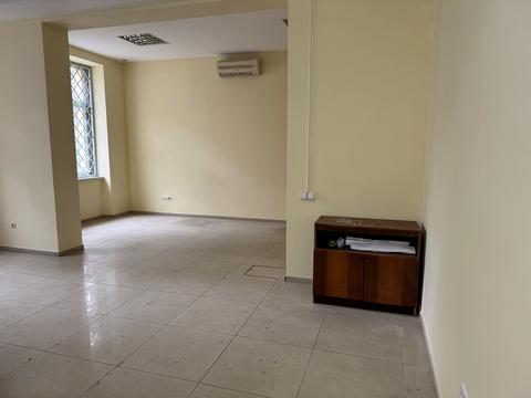 комерційна за адресою Генерала Тараса Чупринки вул. (Пушкіна), 26