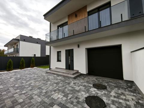 будинок за адресою Станційна вул.