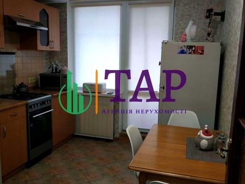квартира за адресою Михайла Комарова вул. (Тархова), 5