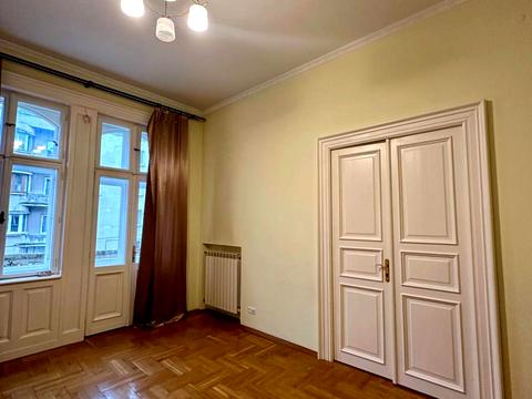 квартира за адресою Героїв Майдану вул. (Гвардійська), 4