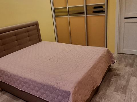 квартира за адресою В'ячеслава Чорновола вул., 60
