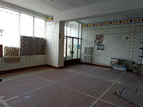 комерційна за адресою Чаплинська вул., 1