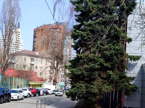 комерційна за адресою Володимира Винниченка вул. (Куйбишева), 6