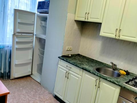квартира за адресою Дніпровська набережна вул., 11