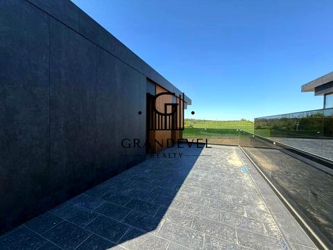 будинок за адресою с. Лісники, Ватутіна пров.