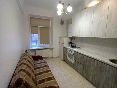 квартира за адресою Базарна вул., 65