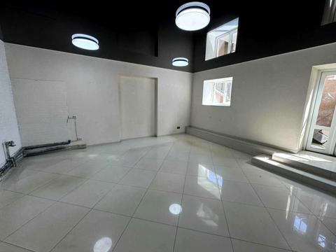 коммерческая по адресу Демяна Попова, 22