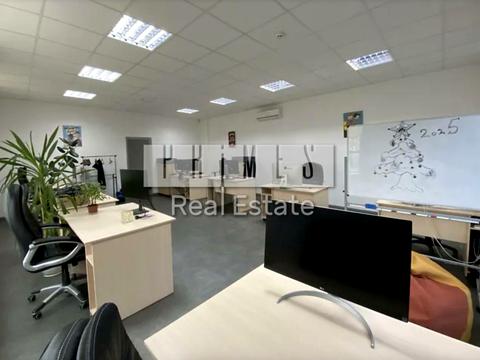 комерційна за адресою Красилівська вул., 5