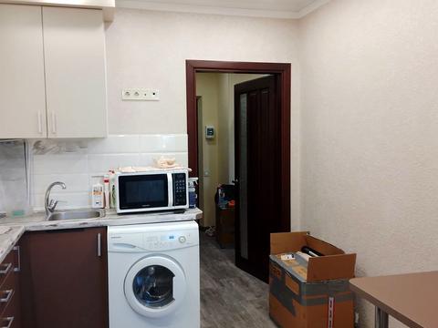 квартира за адресою Євгена Чикаленка вул., 61