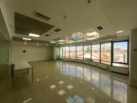 комерційна за адресою Богдана Хмельницького вул., 52