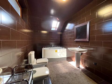 будинок за адресою 5-та Ентузіастів