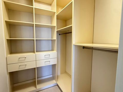квартира за адресою Зоопаркова вул., 10