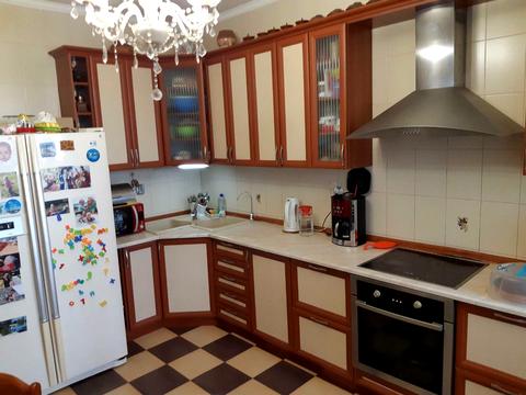 квартира по адресу Драгоманова ул., 6-А
