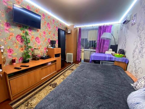 квартира за адресою Академіка Корольова вул., 10-В