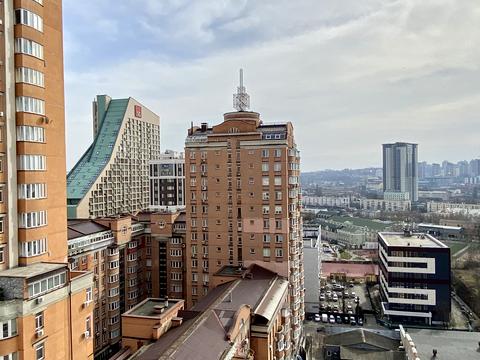 квартира за адресою В'ячеслава Чорновола вул., 25