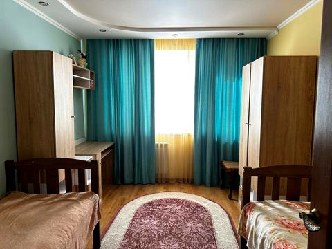 квартира за адресою Академіка Сахарова вул., 40