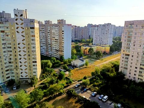 квартира за адресою Драгоманова вул., 12