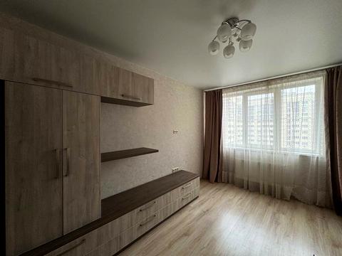 квартира за адресою Віталія Нестеренка вул., 1б
