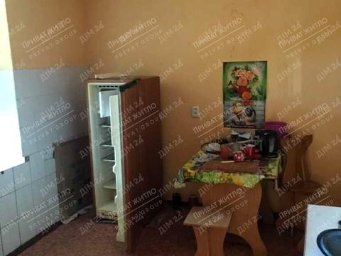 будинок за адресою Центральна, 1