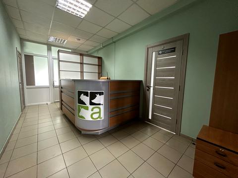 комерційна за адресою Назарія Яремчука вул. (Єршова), 11