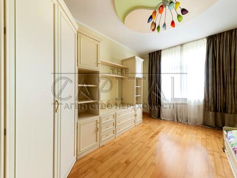квартира за адресою Кудрявський узвіз, 3-Б