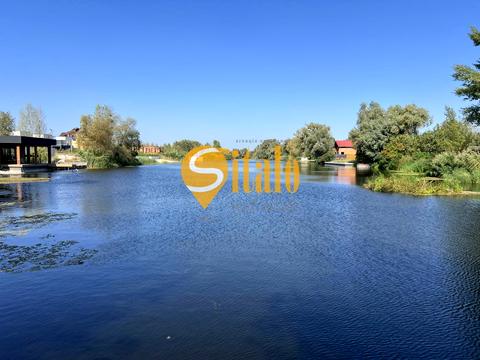 будинок за адресою с. Вишеньки, Центральная