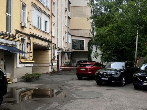 комерційна за адресою Обсерваторна вул., 10