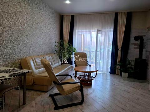 будинок за адресою с. Погреби, Майданівська вул., 10