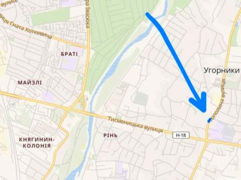 участок по адресу Тополина
