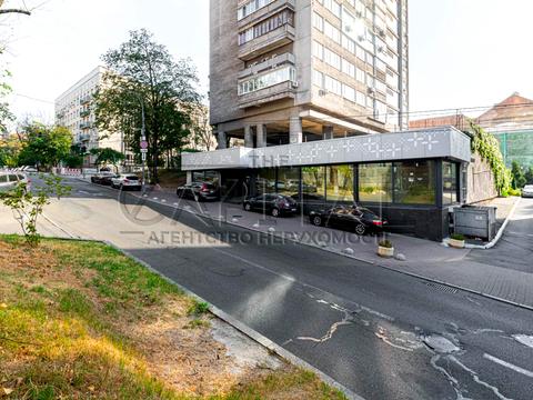 комерційна за адресою Богдана Хмельницького вул., 39